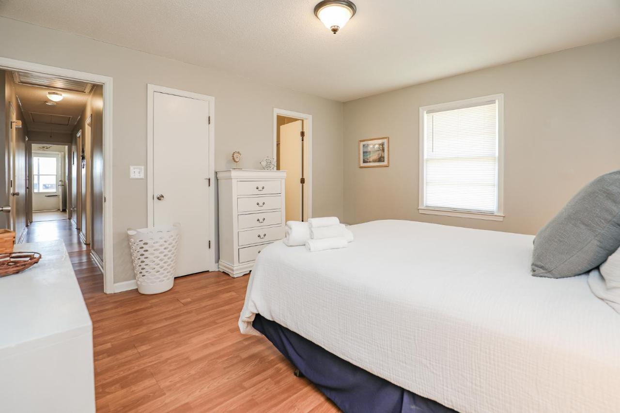 Sneads Ferry Spacious Home With Waterfront View-Welcome Pets מראה חיצוני תמונה