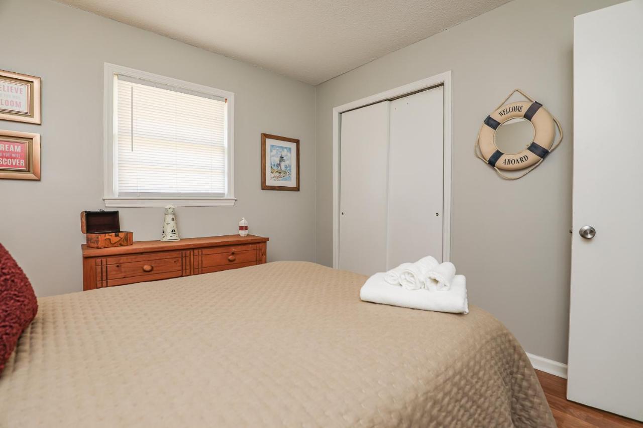 Sneads Ferry Spacious Home With Waterfront View-Welcome Pets מראה חיצוני תמונה