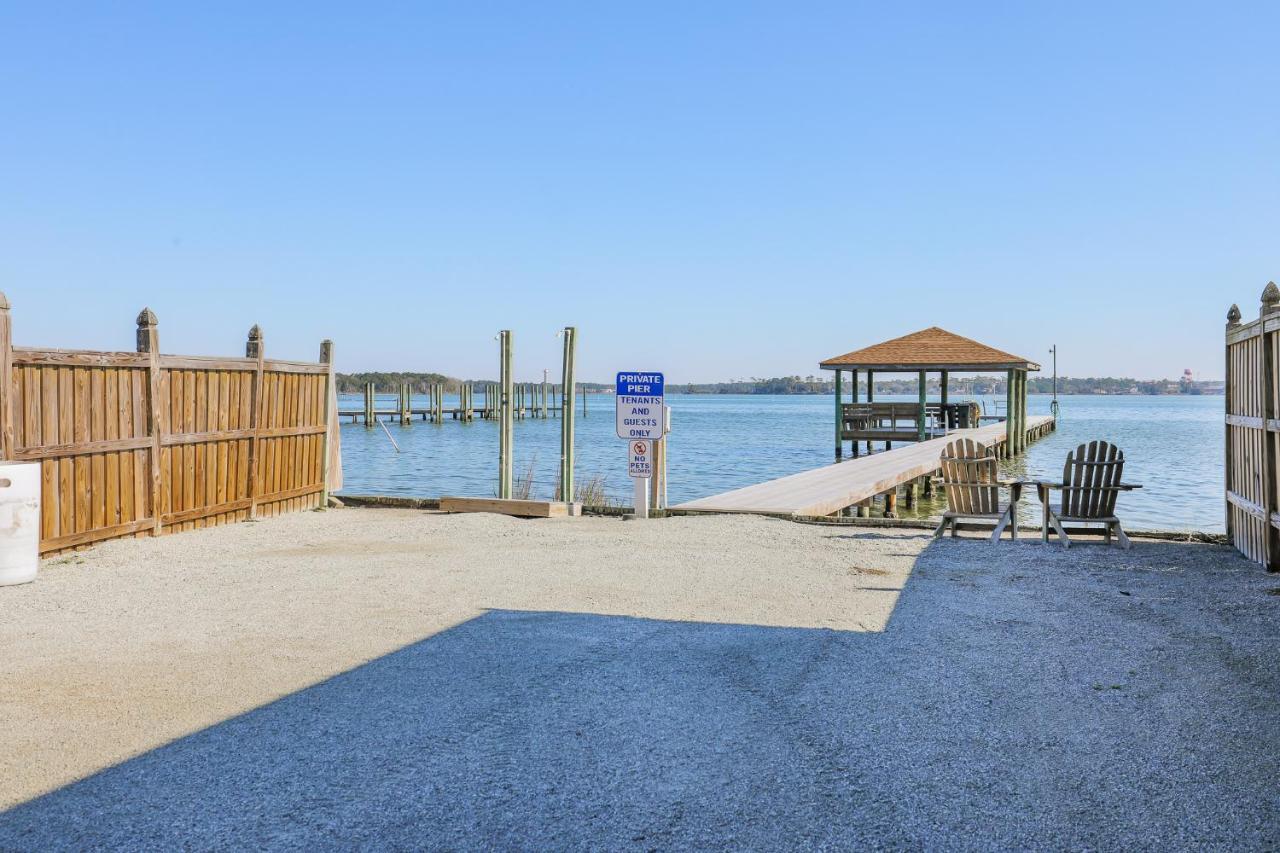 Sneads Ferry Spacious Home With Waterfront View-Welcome Pets מראה חיצוני תמונה