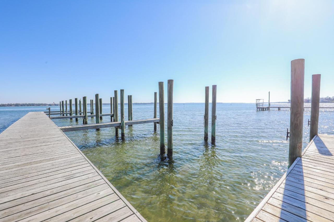Sneads Ferry Spacious Home With Waterfront View-Welcome Pets מראה חיצוני תמונה